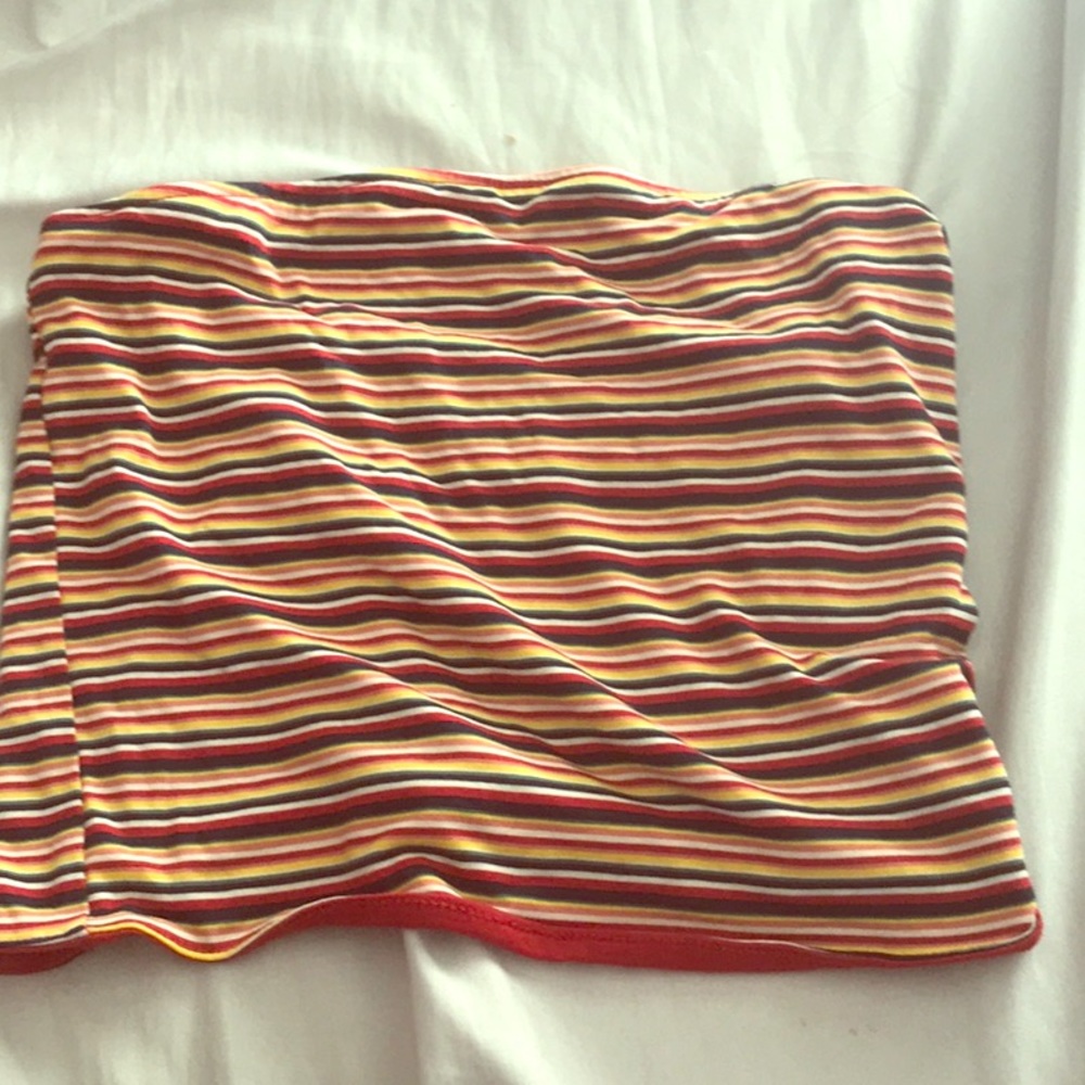 A reversible tube top